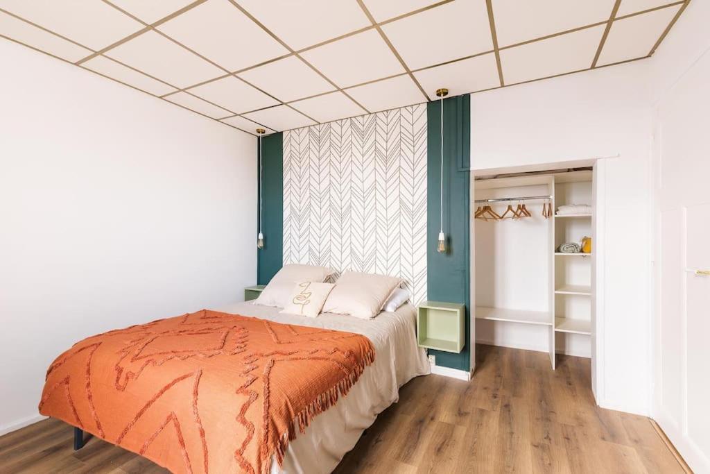 Appartement Cozy En Face De La Gare - サン・ブリュー エクステリア 写真